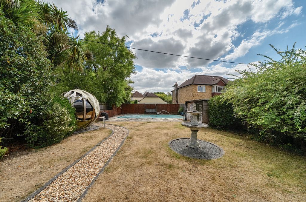 Additional image 3 of 3 bed cottage for saleWaters Green, Brockenhurst SO42