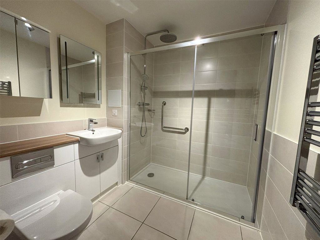 Additional image 7 of 2 bed flat for saleBramble Hill, Bude EX23