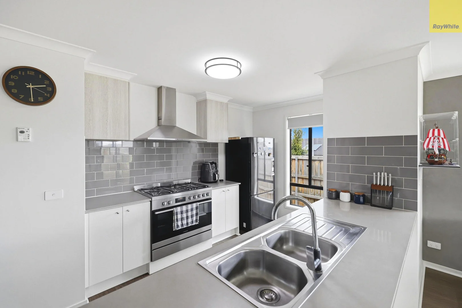 78 Connor Street, Bacchus Marsh VIC 3340 photo 3