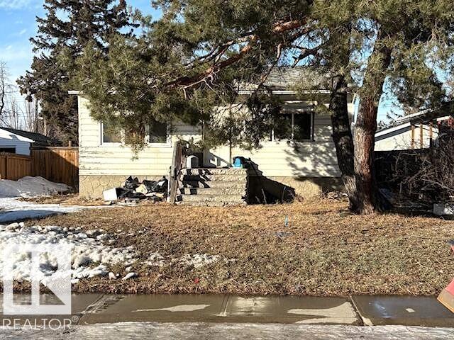 15936 106 AV NW