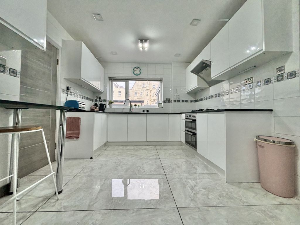 Additional image 7 of 5 bed detached house for saleClifton Drive, South Shore FY4