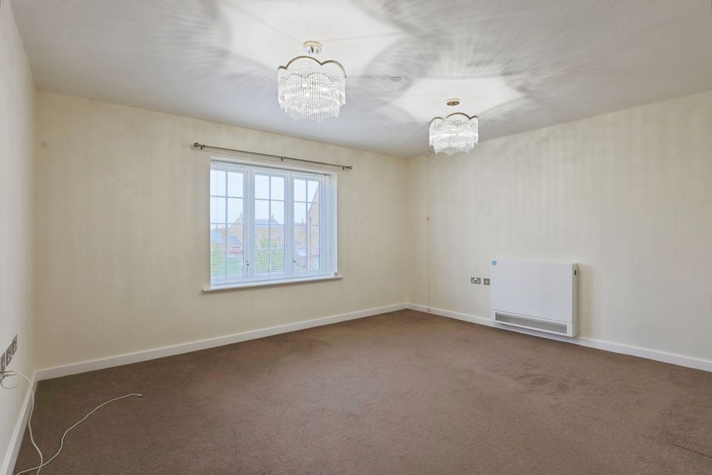 1 bed flat for saleSargent Square, Broadway, Worcestershire WR12 photo 5