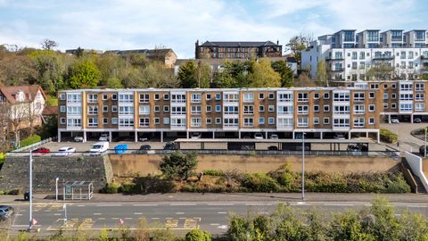 Southbrae Drive, Jordanhill G13