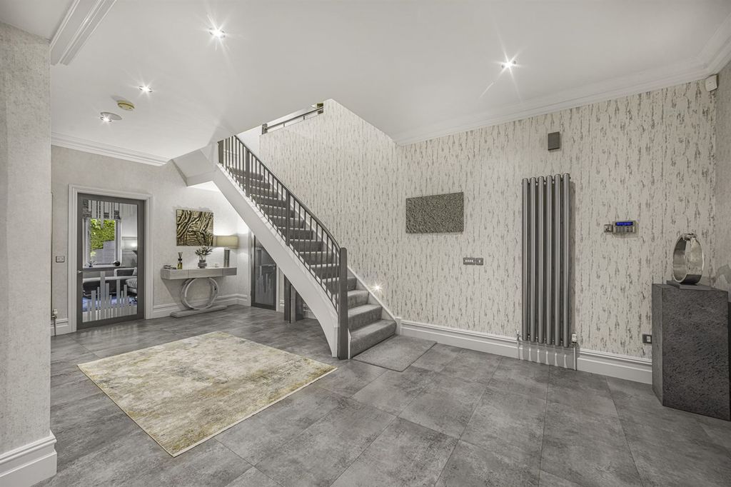 Additional image 4 of 4 bed detached house for saleTheobald Road, Bowdon WA14