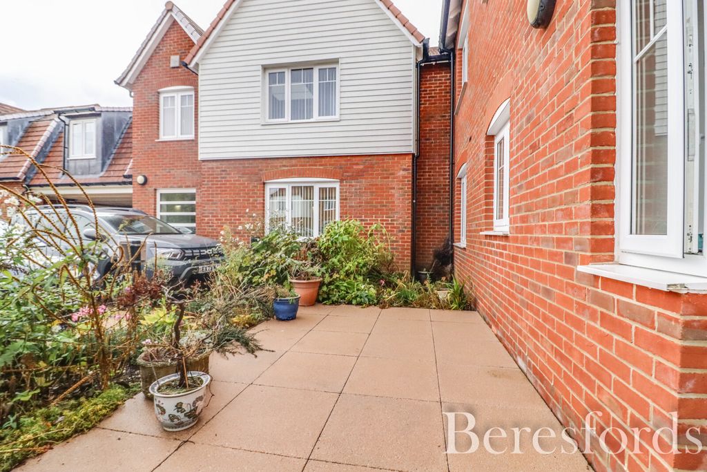 Additional image 2 of 1 bed flat for saleChinnerys Court, Braintree CM7