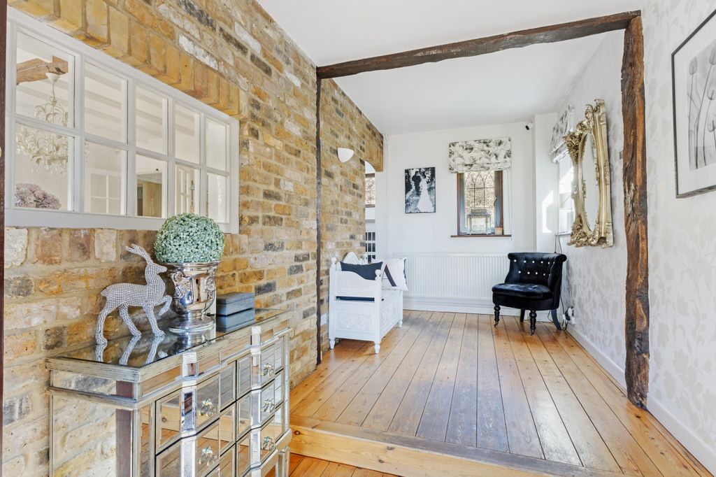 Additional image 9 of 5 bed detached house for saleBlind Lane, Bourne End SL8