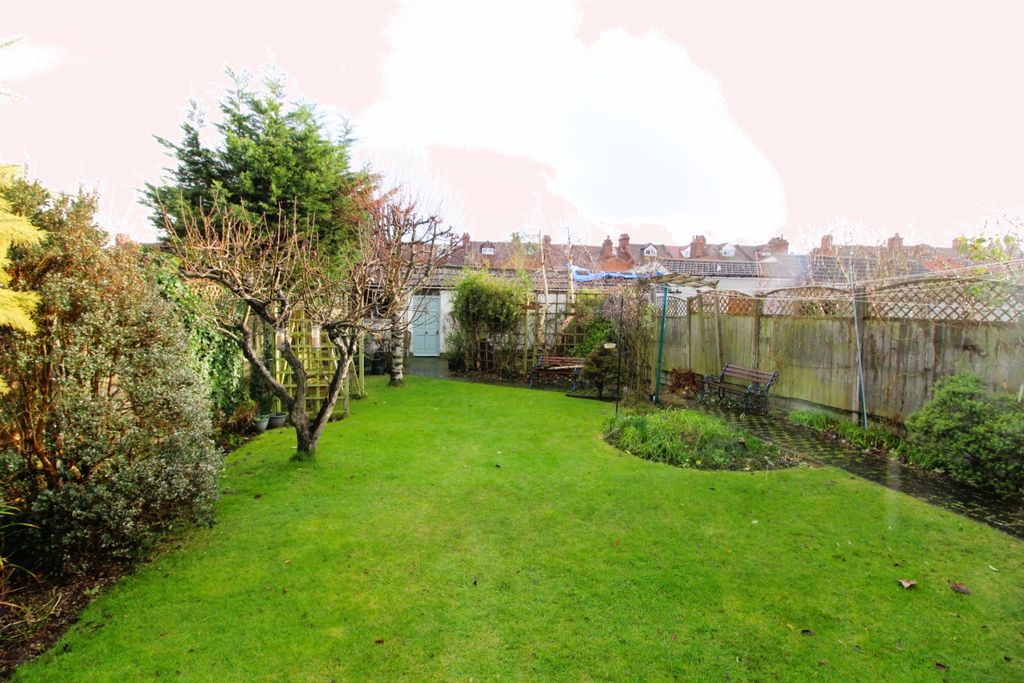 Additional image 32 of 4 bed semi-detached house for sale21 Hamp Green Rise, Bridgwater TA6