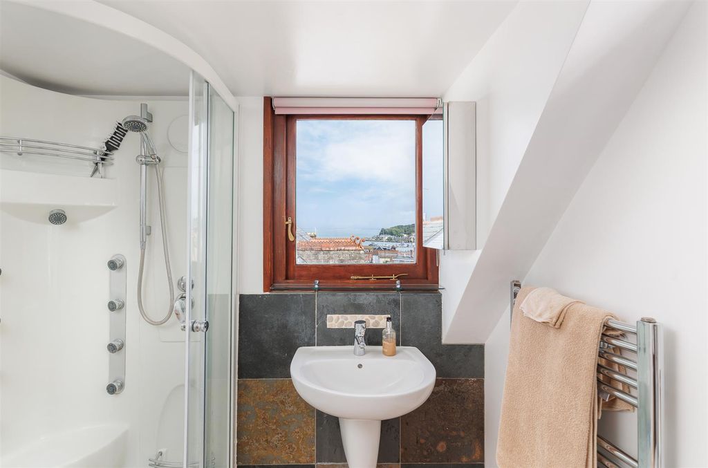 Additional image 18 of 4 bed semi-detached house for saleCowes, Isle Of Wight PO31