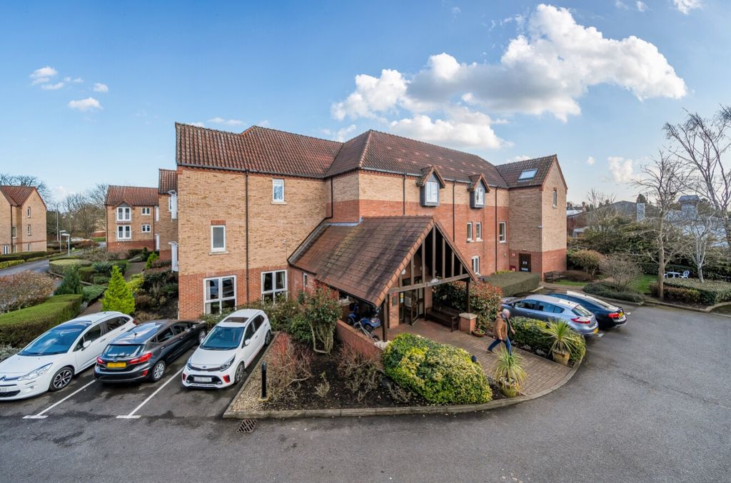 Additional image 2 of 1 bed flat for saleSwallows Court, Pool Close, Spalding, Lincolnshire PE11