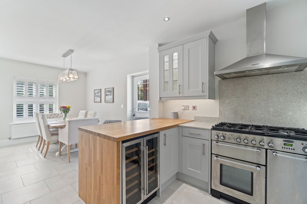 Additional image 2 of 4 bed detached house for saleWenlock Rise, Bridgnorth WV16