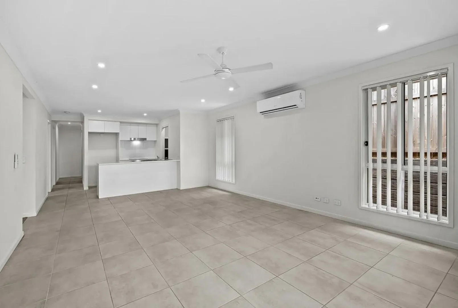 5 Johnson Circuit, Ripley QLD 4306 photo 4