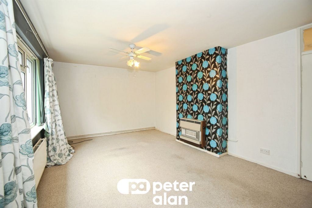Additional image 2 of 2 bed flat for saleHillside View, Bargoed CF81