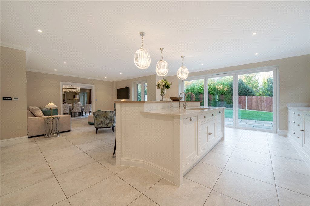 Additional image 10 of 6 bed detached house for salePlaistow Lane, Bromley BR1