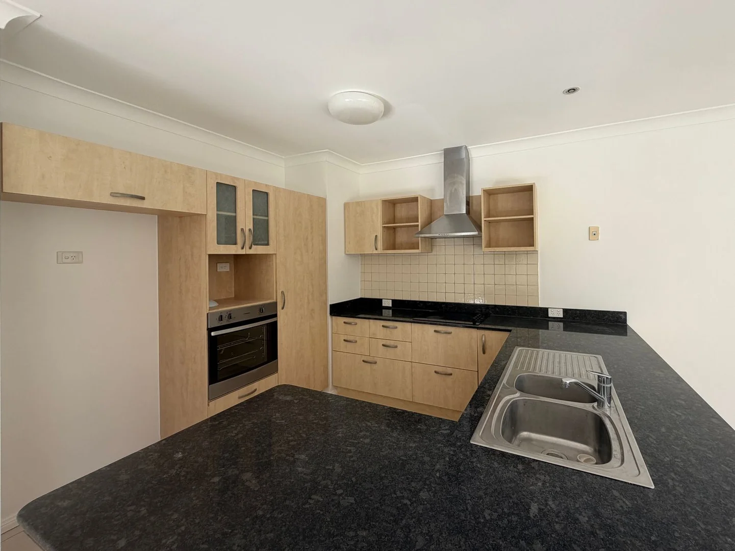 56 Peach Drive, Robina QLD 4226 photo 4