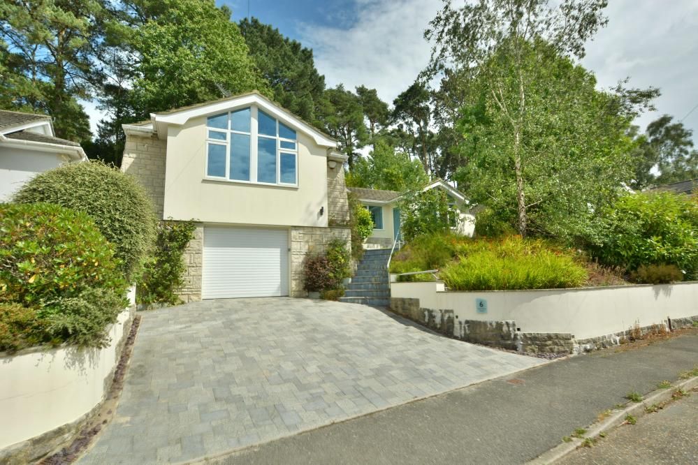 4 bed detached house for saleGreensleeves Avenue, Broadstone, Dorset BH18