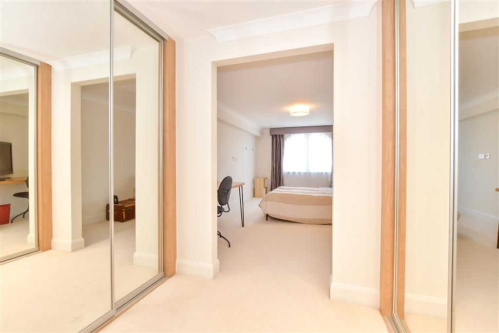 Additional image 11 of 2 bed flat for saleThe Esplanade, Bognor Regis, West Sussex PO21