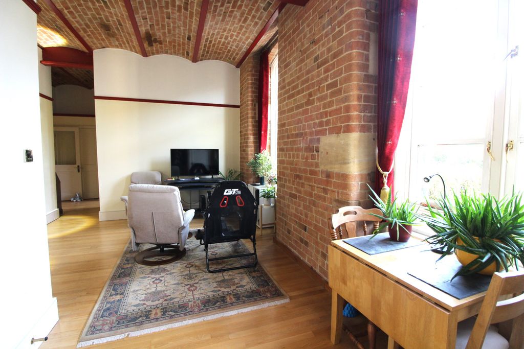 Additional image 4 of 1 bed flat for saleBliss Mill, Chipping Norton OX7