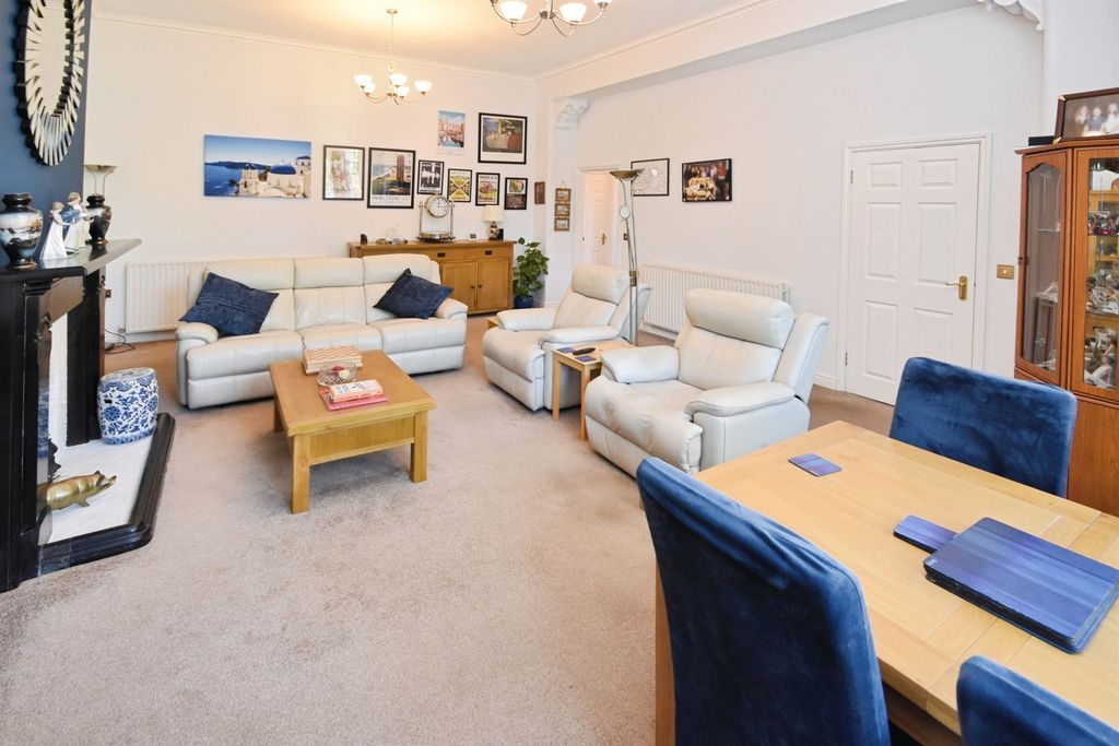 Additional image 7 of 2 bed flat for saleMonken Hadley, Braintree CM7