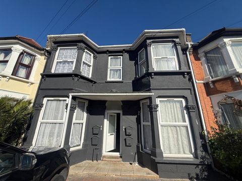 Kingswood Road, Seven Kings, Ilford IG3