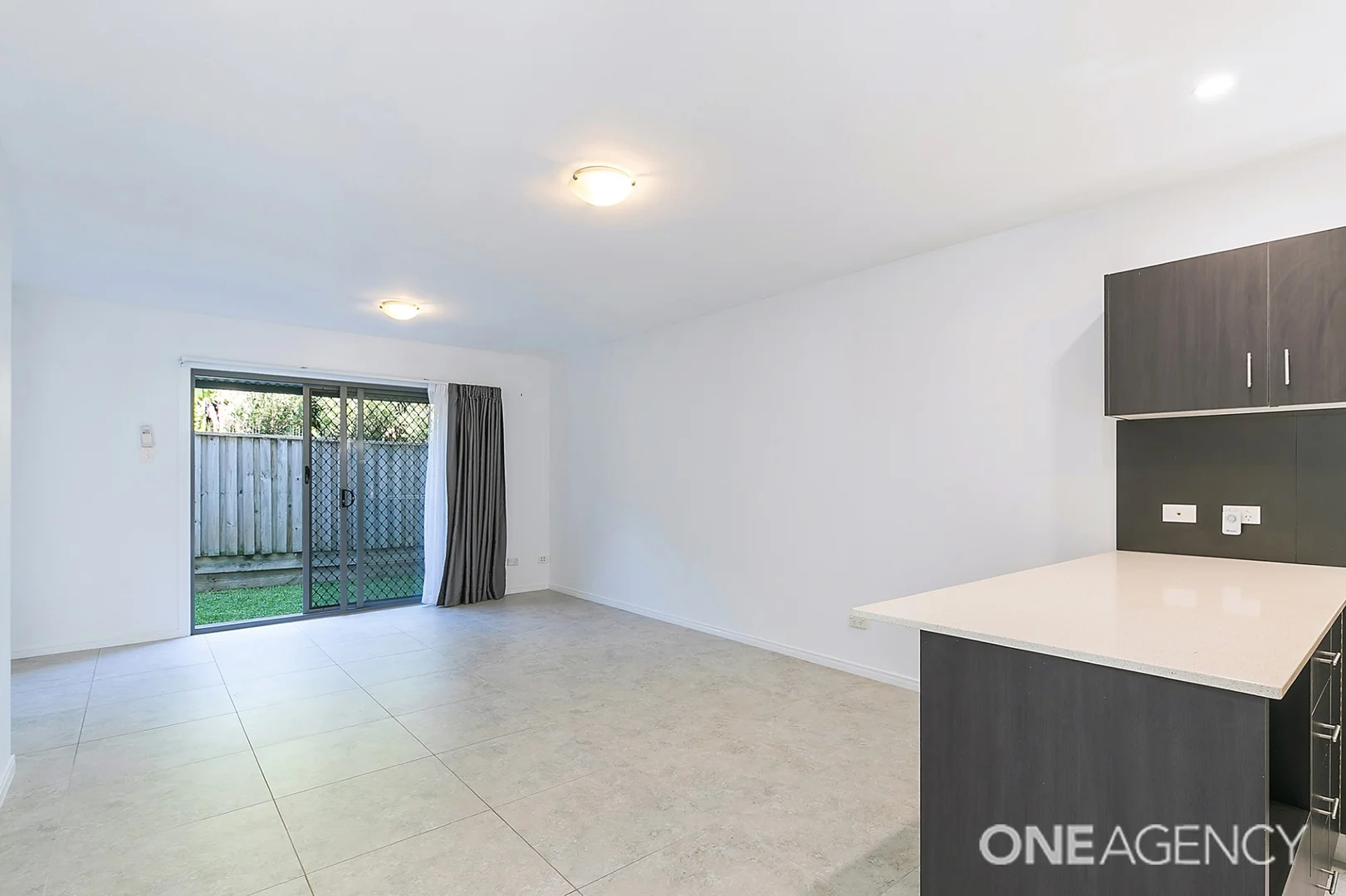 Additional image 4 of 5/13-17 Caroline Street, Woody Point QLD 4019