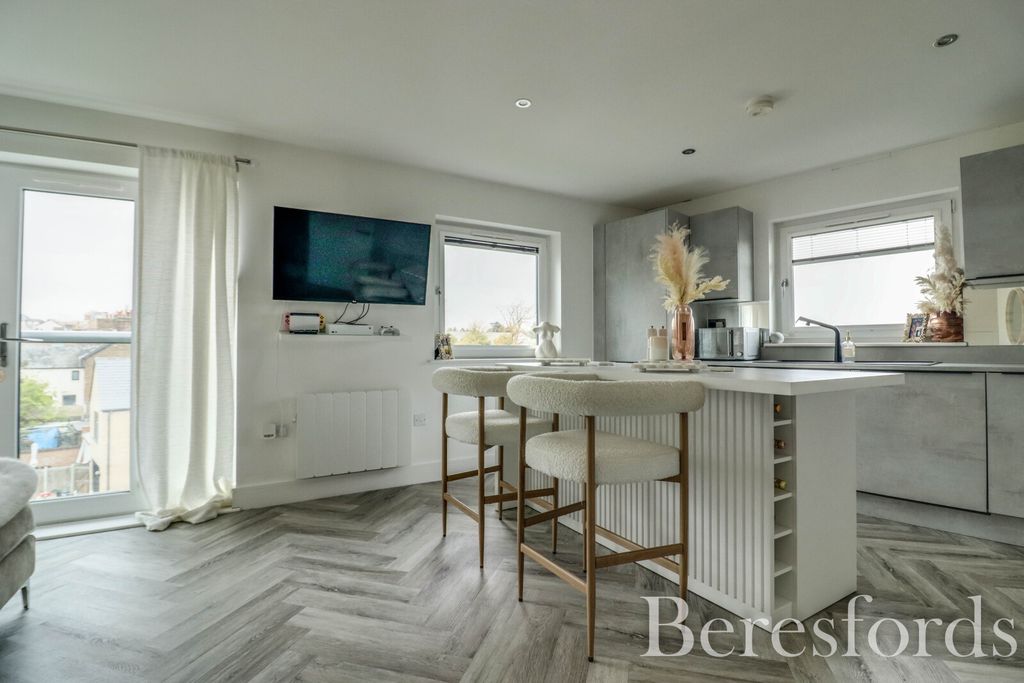 Additional image 14 of 2 bed flat for saleSt. Johns Avenue, Braintree CM7