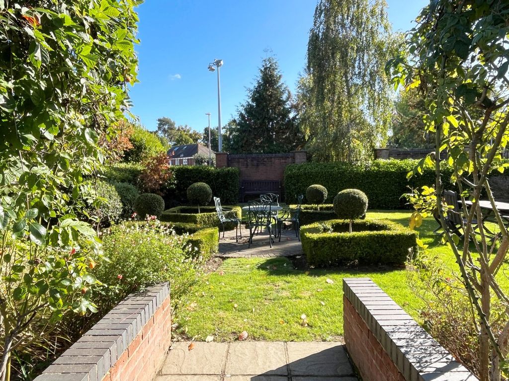 Additional image 11 of 2 bed flat for saleBrookley Road, Brockenhurst SO42