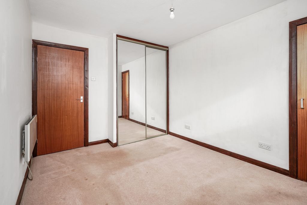 Additional image 6 of 2 bed flat for sale4 Westfield Court, Eskbank, Midlothian EH22