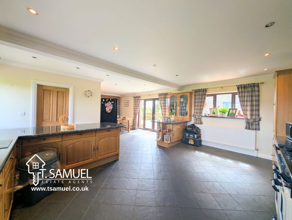 Additional image 9 of 4 bed detached house for saleLan Farm, Llanwonno Road, Mountain Ash CF45