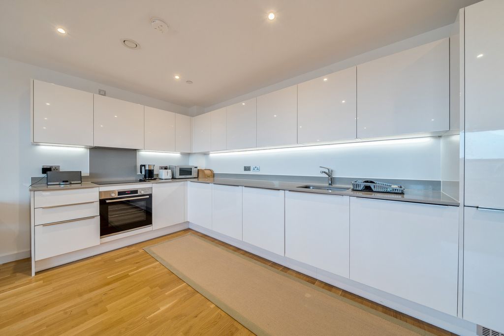 Additional image 9 of 2 bed flat for saleSt. Marks Square, Bromley BR2