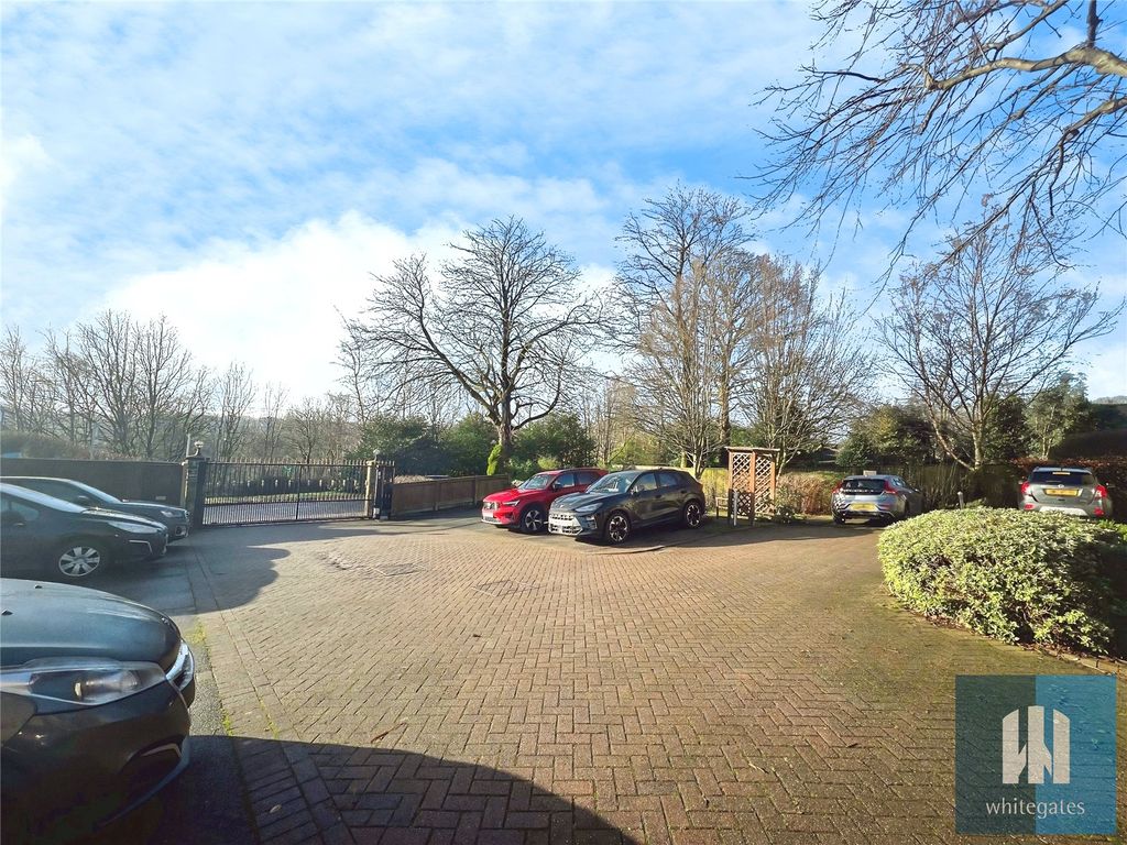 Additional image 10 of 2 bed flat for saleLime Tree Court, Grimescar Road, Huddersfield HD2