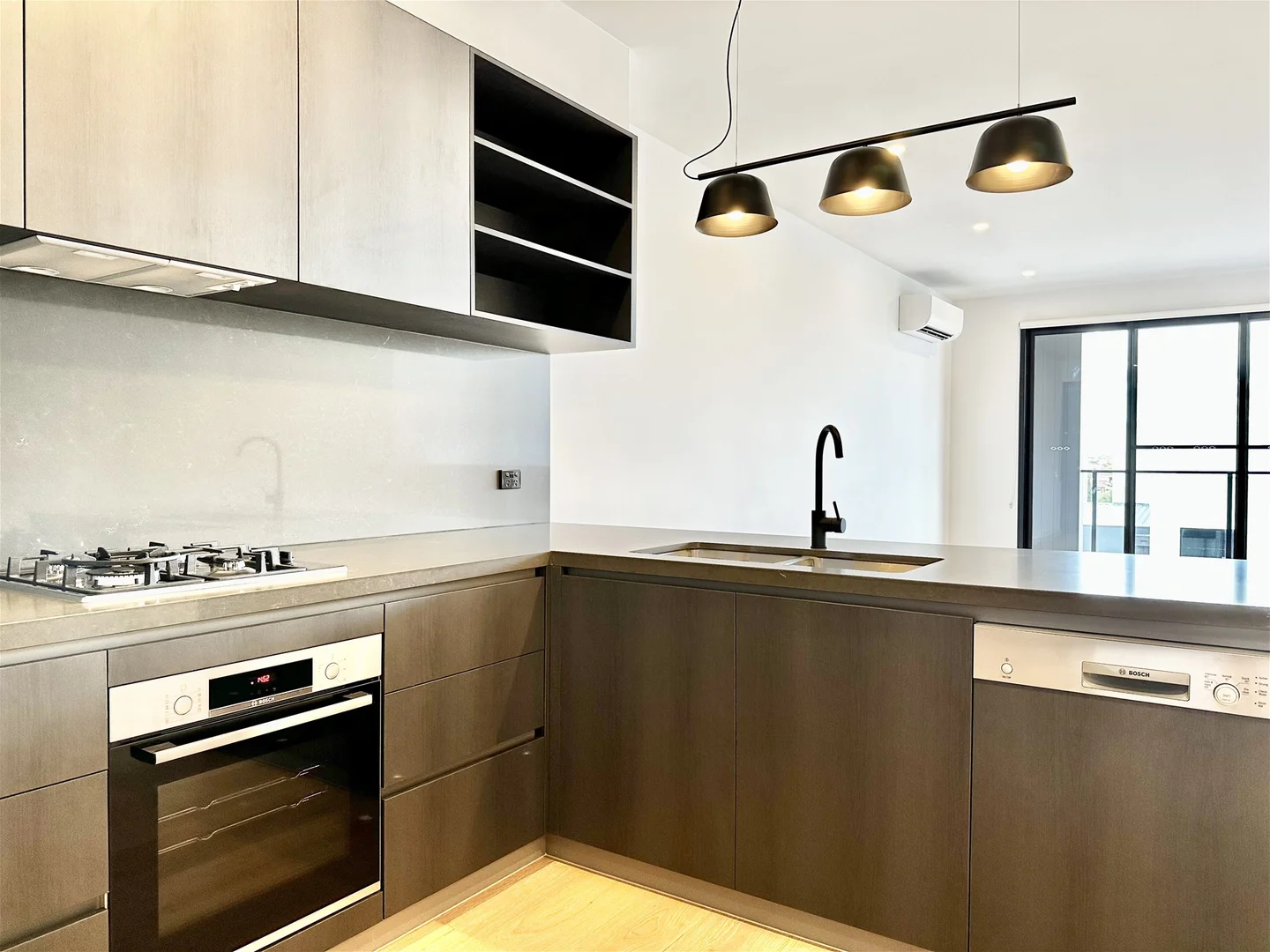 Additional image 4 of 18 Wattlebird Court, Sunshine North VIC 3020