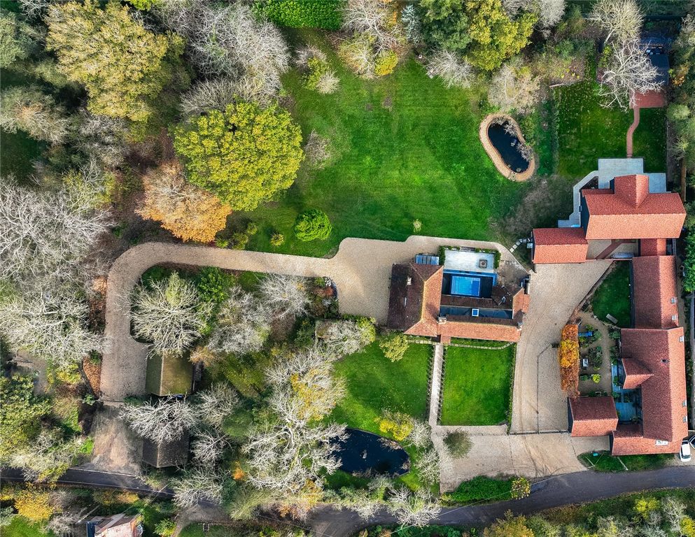 Additional image 2 of 14 bed property for saleSnells Lane, Little Chalfont, Buckinghamshire HP7