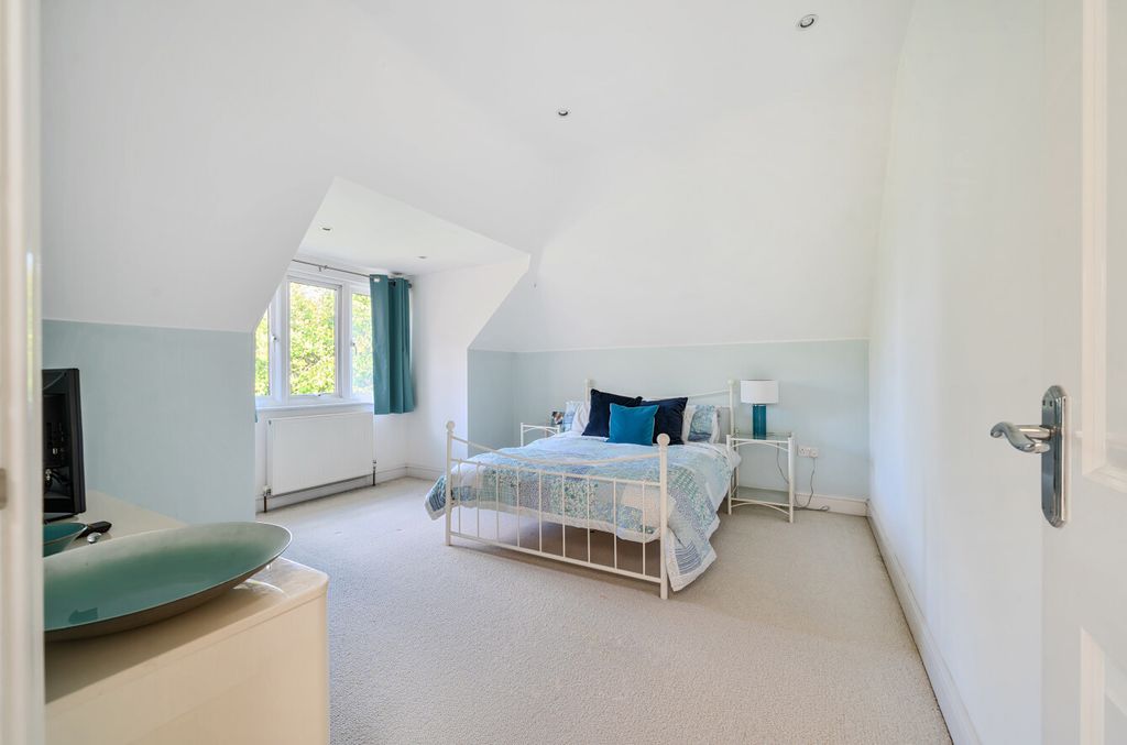 Additional image 9 of 5 bed detached house for saleBarnet Wood Road, Hayes, Bromley, Kent BR2