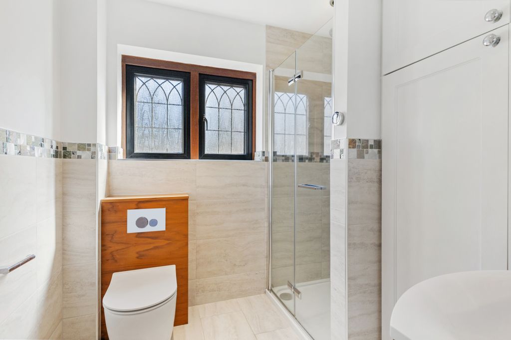 Additional image 16 of 5 bed detached house for saleBlind Lane, Bourne End SL8