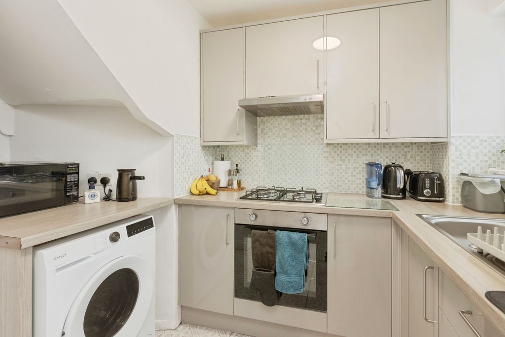 Additional image 7 of 1 bed terraced house for saleSandpiper Way, Orpington BR5