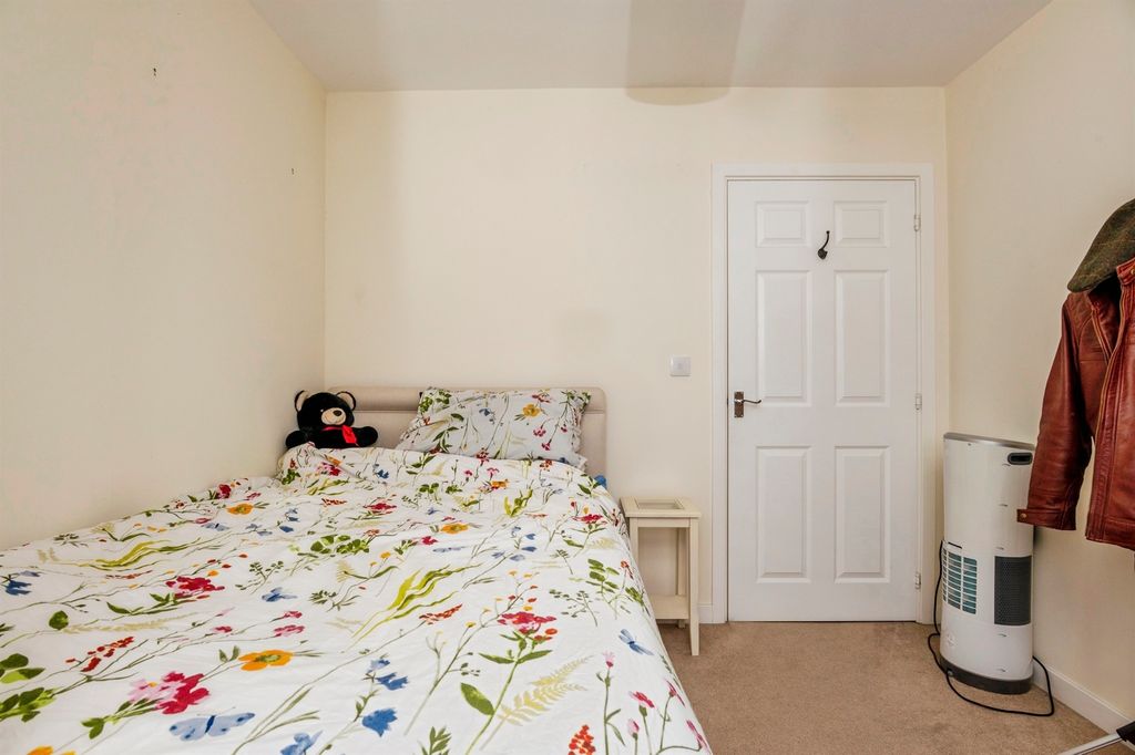 Additional image 14 of 2 bed flat for saleHill View Road, Malvern WR14