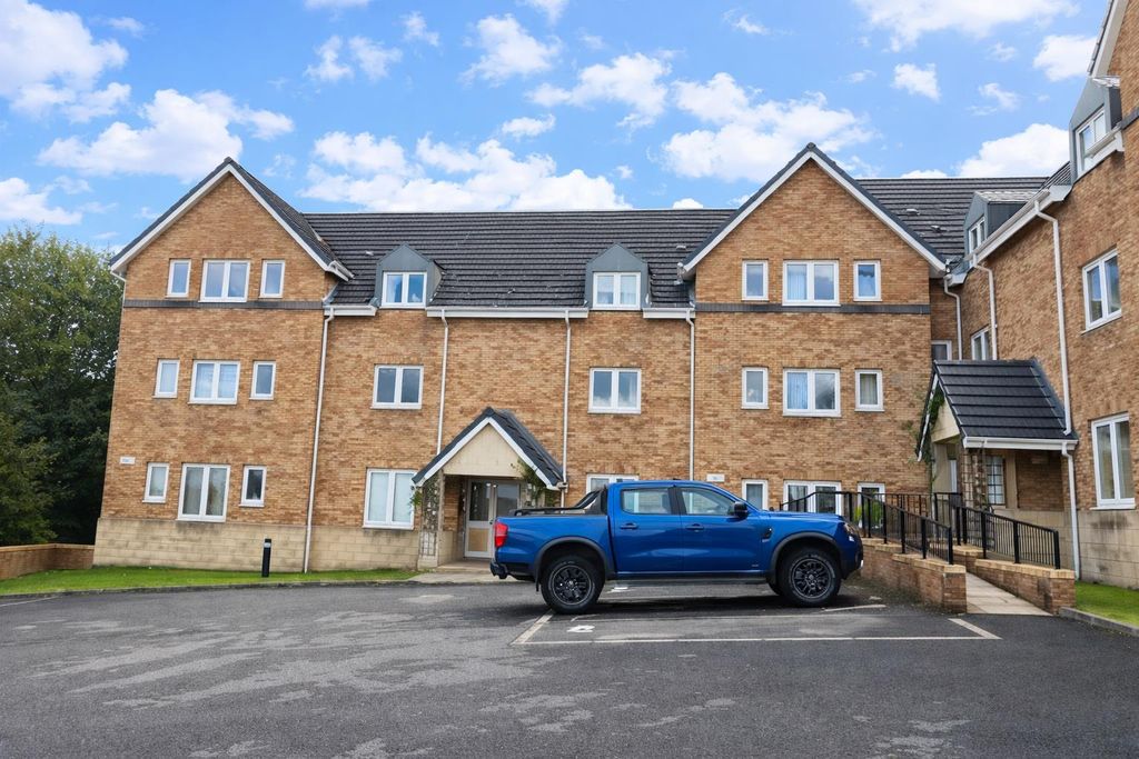 2 bed flat for saleJavelin Close, Idle, Bradford BD10