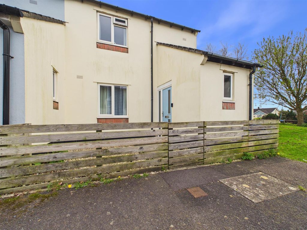 2 bed semi-detached house for saleWestmead Close, Braunton EX33