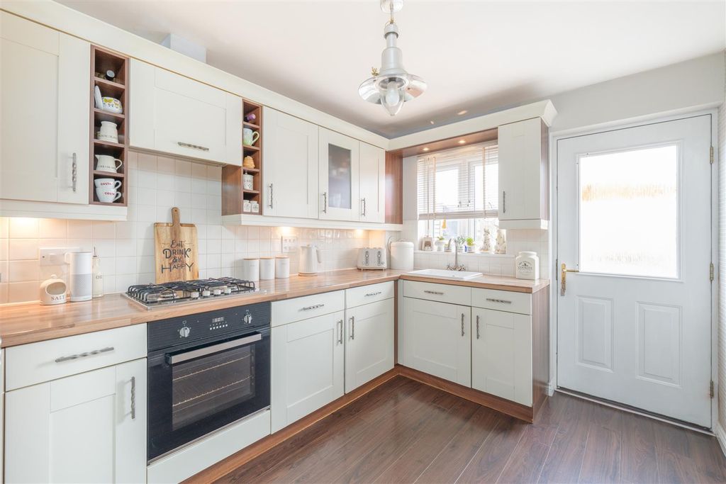 Additional image 6 of 3 bed detached house for sale83 Hallydown Crescent, Eyemouth TD14