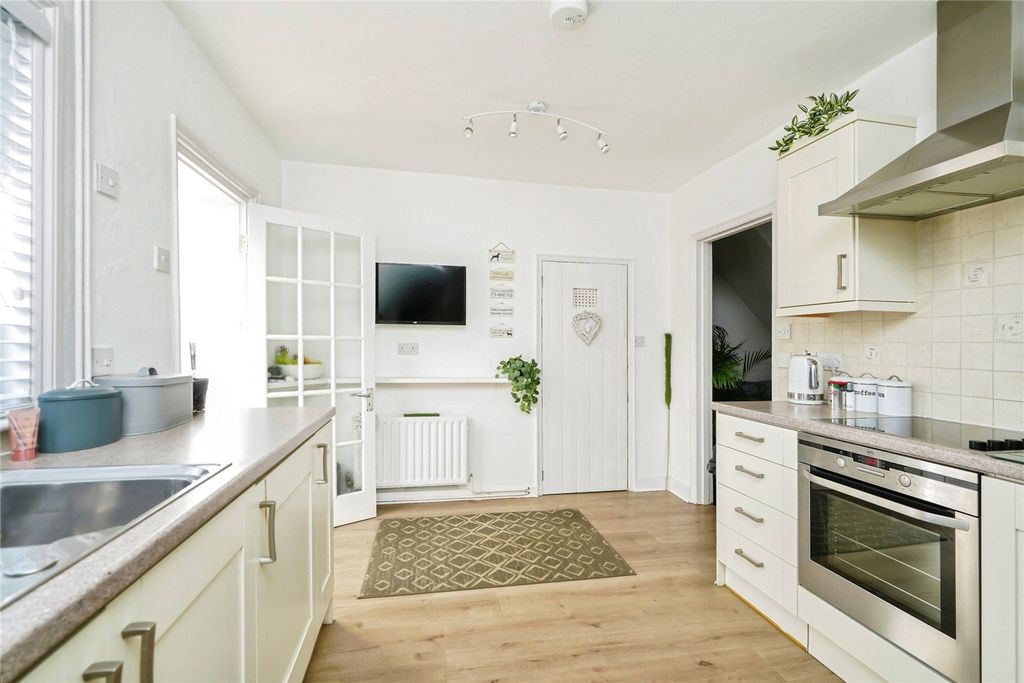 Additional image 12 of 2 bed terraced house for saleManor Road, Brackley, Northamptonshire NN13