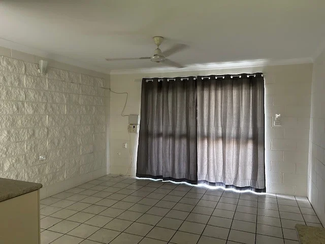 1/65 Digger Street, Cairns QLD 4870 photo 3