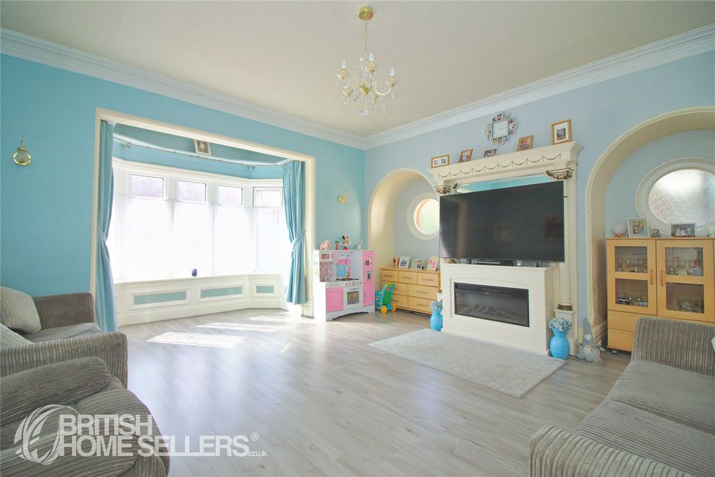 Additional image 2 of 7 bed detached house for saleReads Avenue, Blackpool, Lancashire FY1