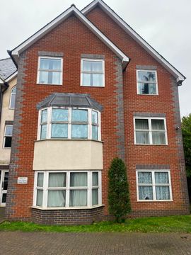 Dean House, Flat 4 RG1