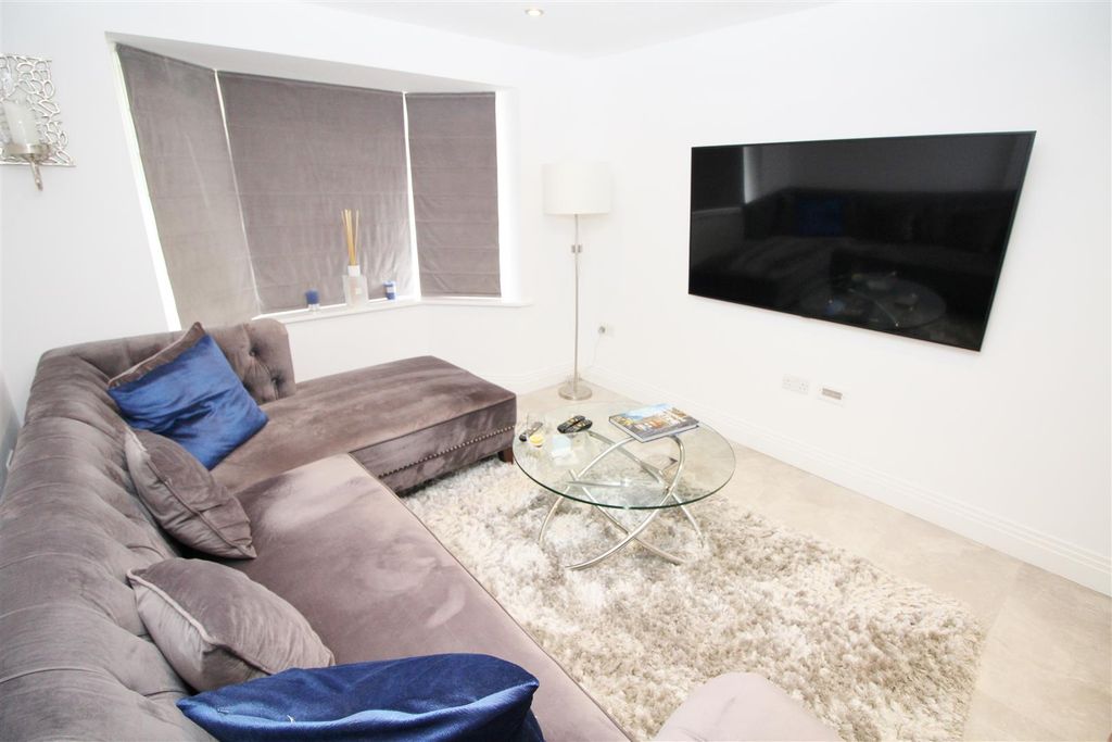 Additional image 8 of 4 bed semi-detached house for saleGables Avenue, Red Road, Borehamwood WD6
