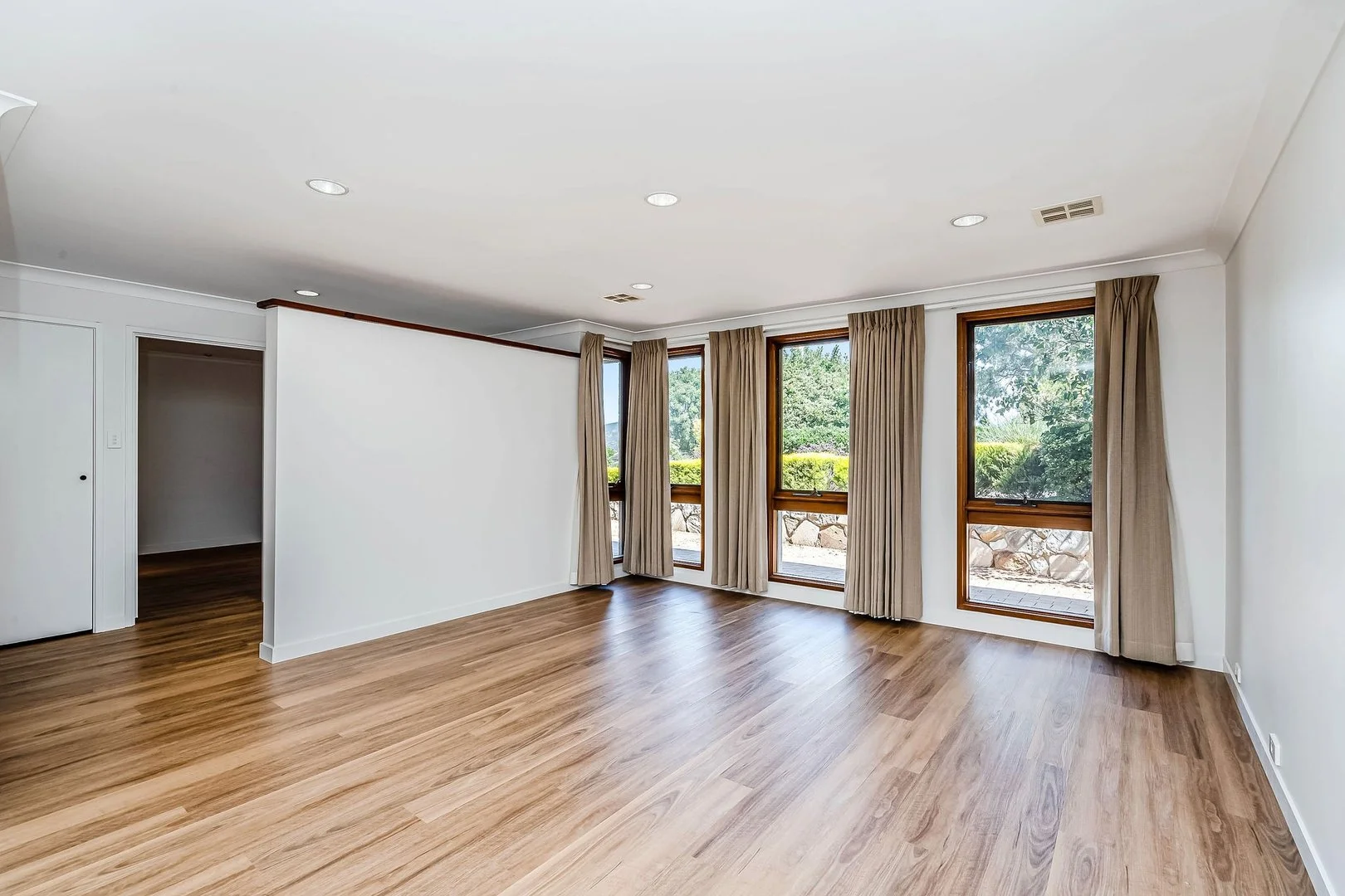 Additional image 5 of 34 Castleton Crescent, Gowrie ACT 2904