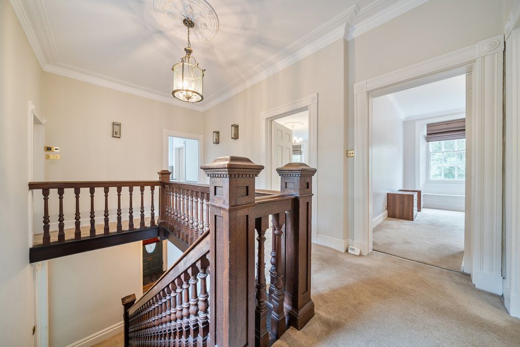 Additional image 2 of 3 bed flat for saleMavelstone Road, Bromley BR1