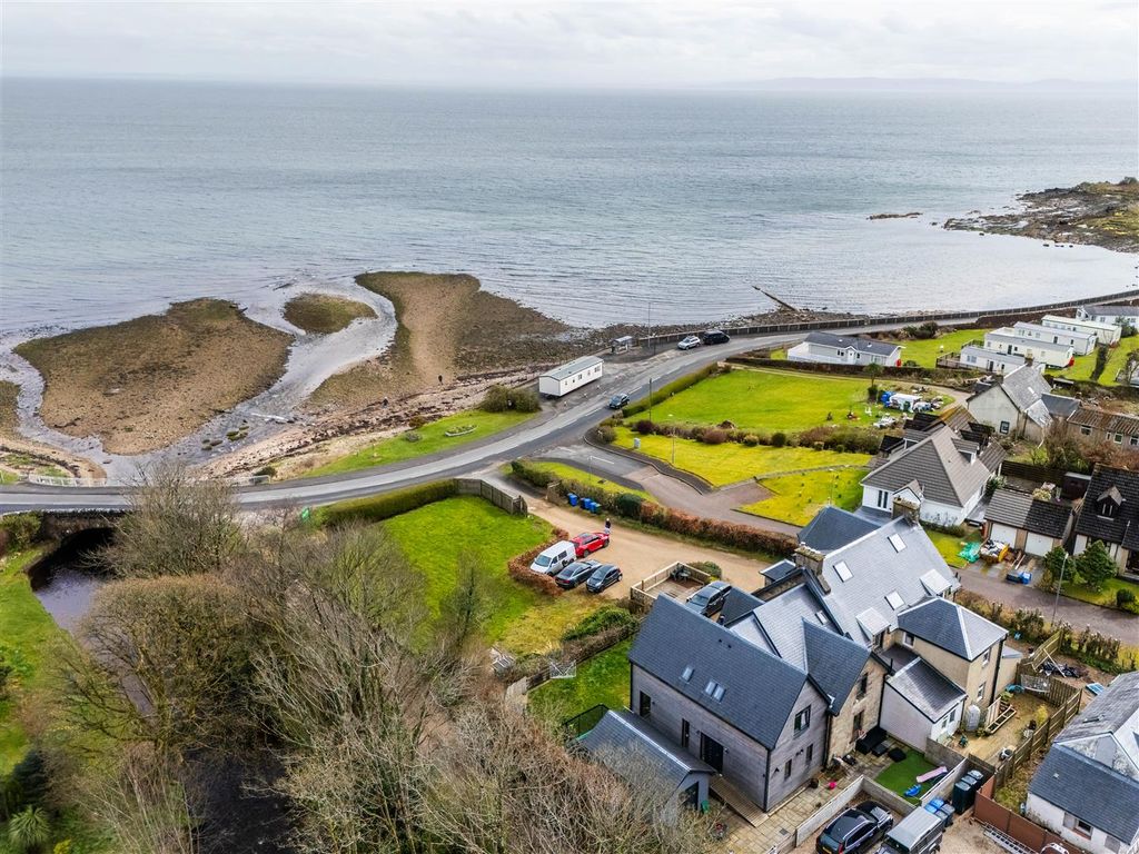 Additional image 36 of 2 bed flat for saleApt 2 Eaisdale House, Shore Road, Whiting Bay. Isle Of Arran KA27