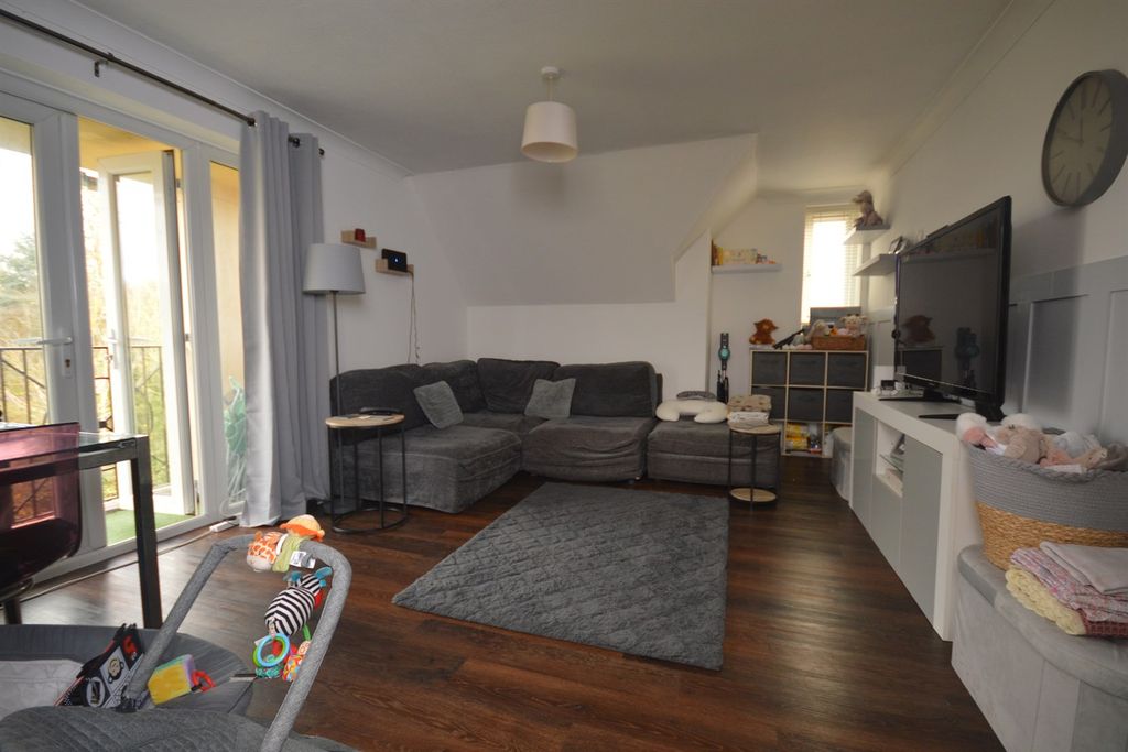 Additional image 4 of 2 bed flat for saleBovingdon Road, Braintree CM7