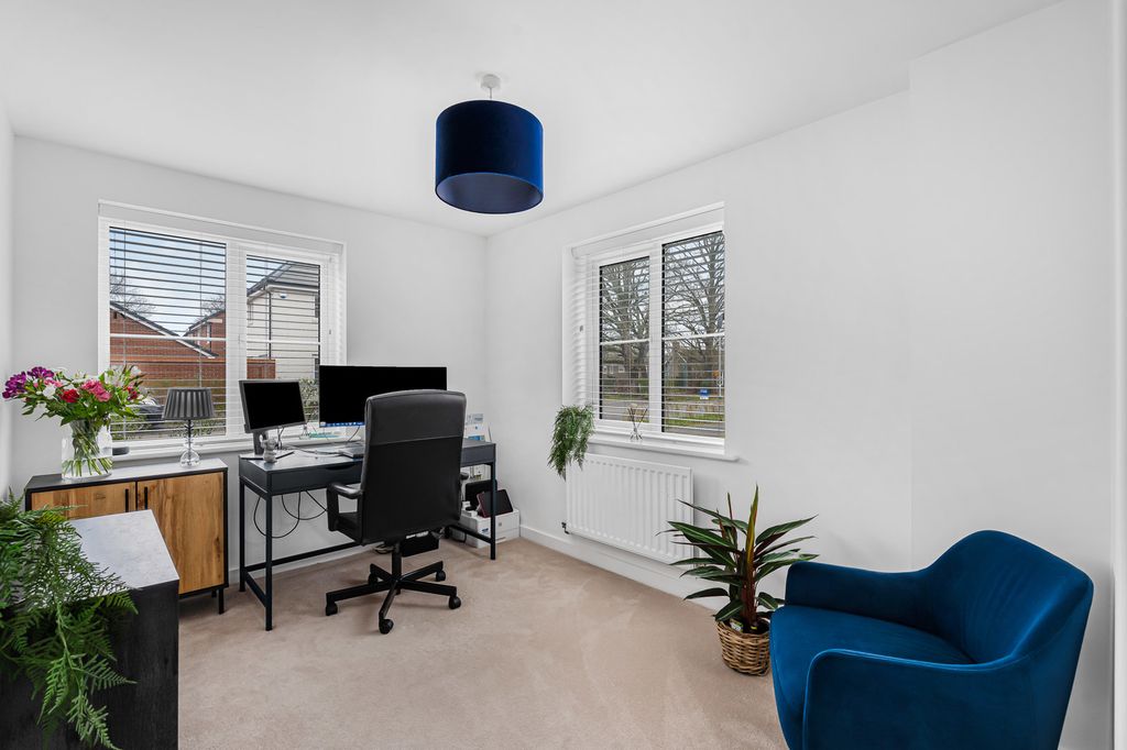 Additional image 9 of 4 bed detached house for saleMiles Road, Bordon, Hampshire GU35