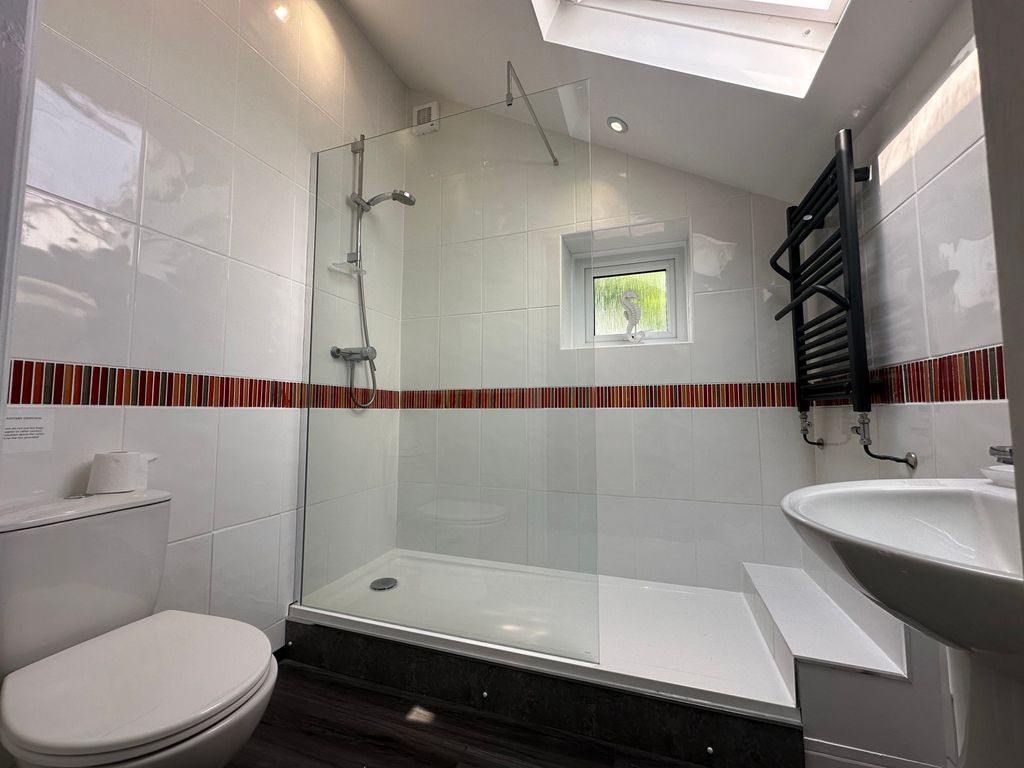 Additional image 7 of 2 bed flat for saleThe Granary - The Vicarage, Penally, Tenby, Pembrokeshire SA70